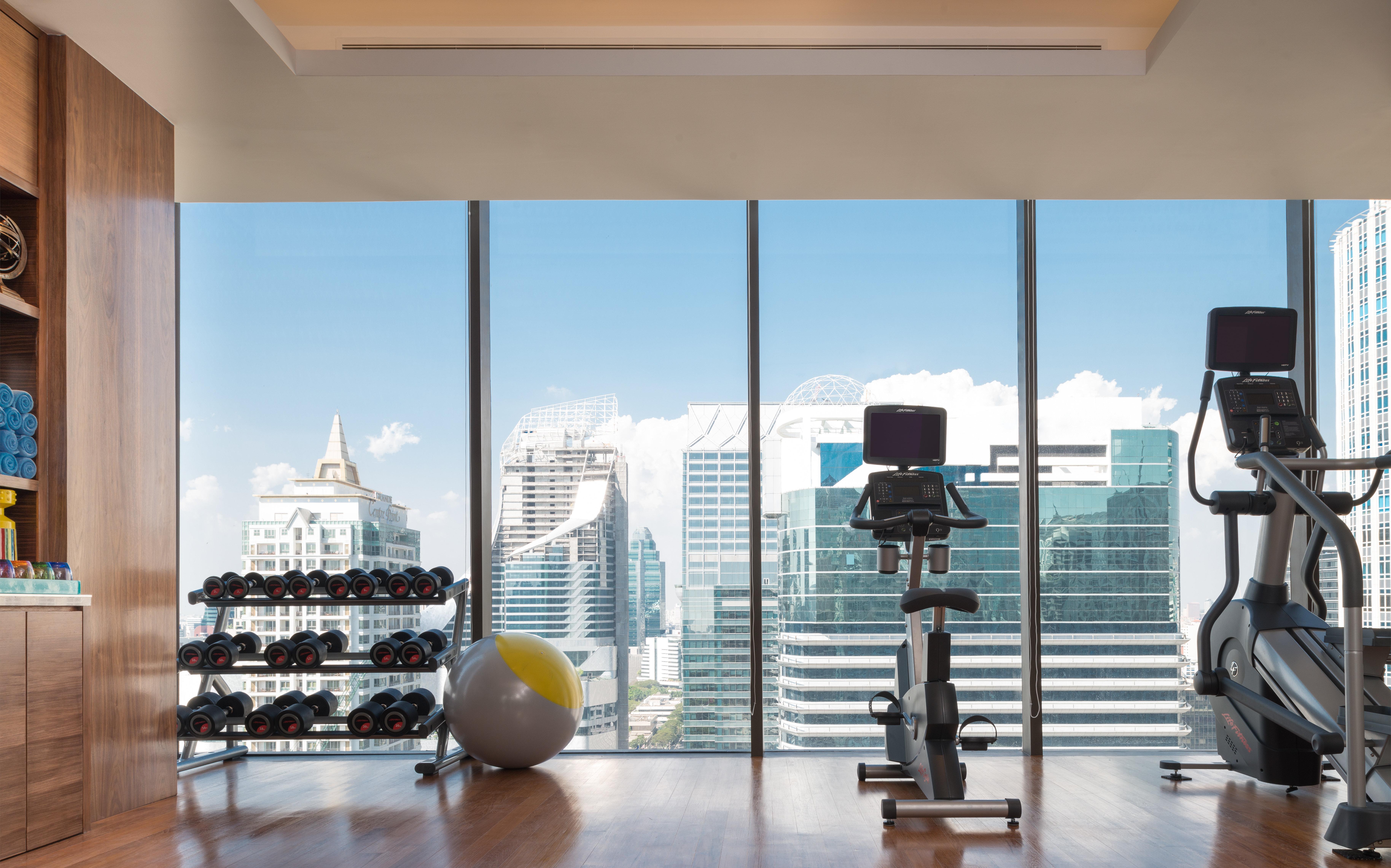 Hotel Indigo Bangkok Wireless Road By Ihg Exterior foto Fitness Center