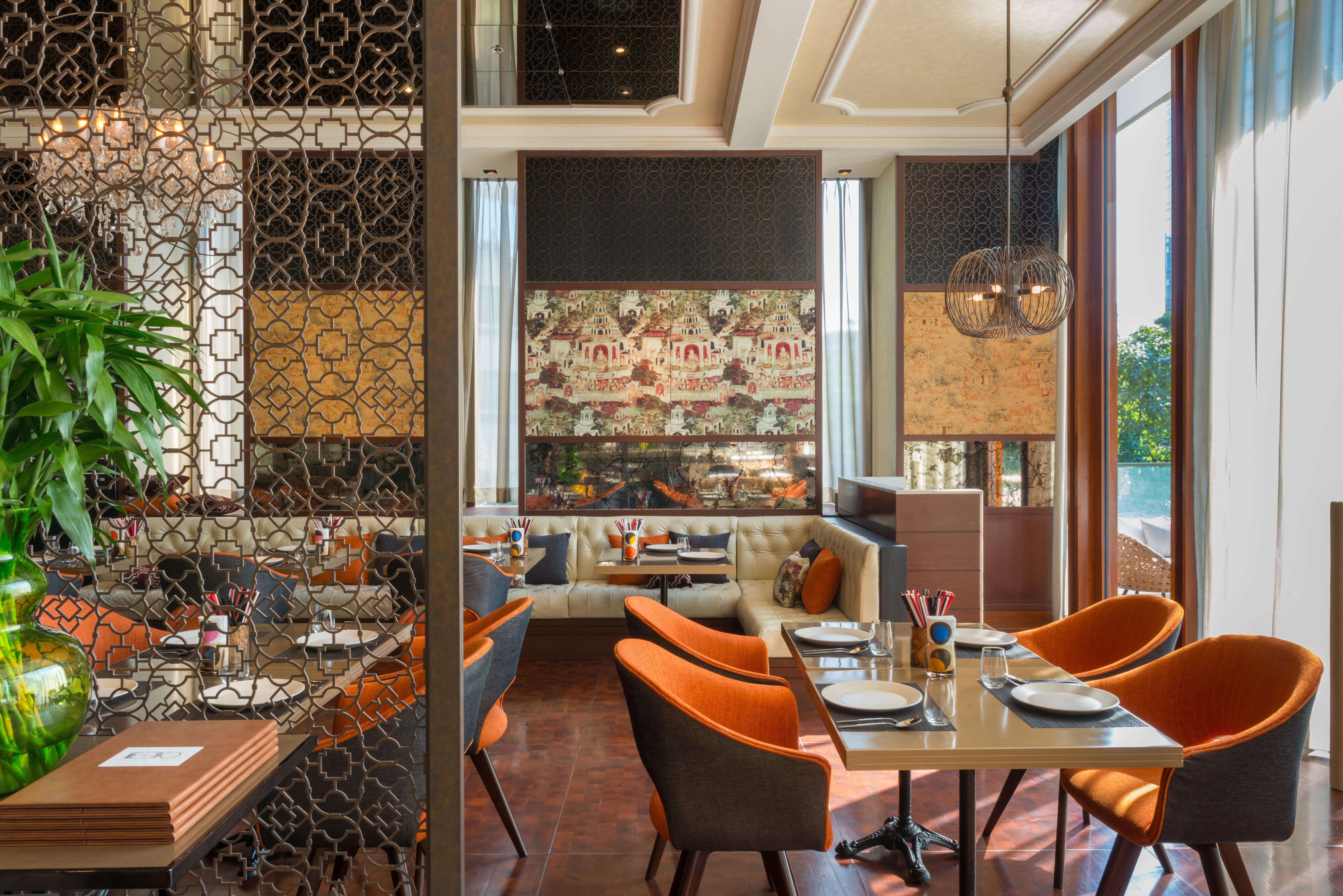 Hotel Indigo Bangkok Wireless Road By Ihg Exterior foto The interior of the restaurant