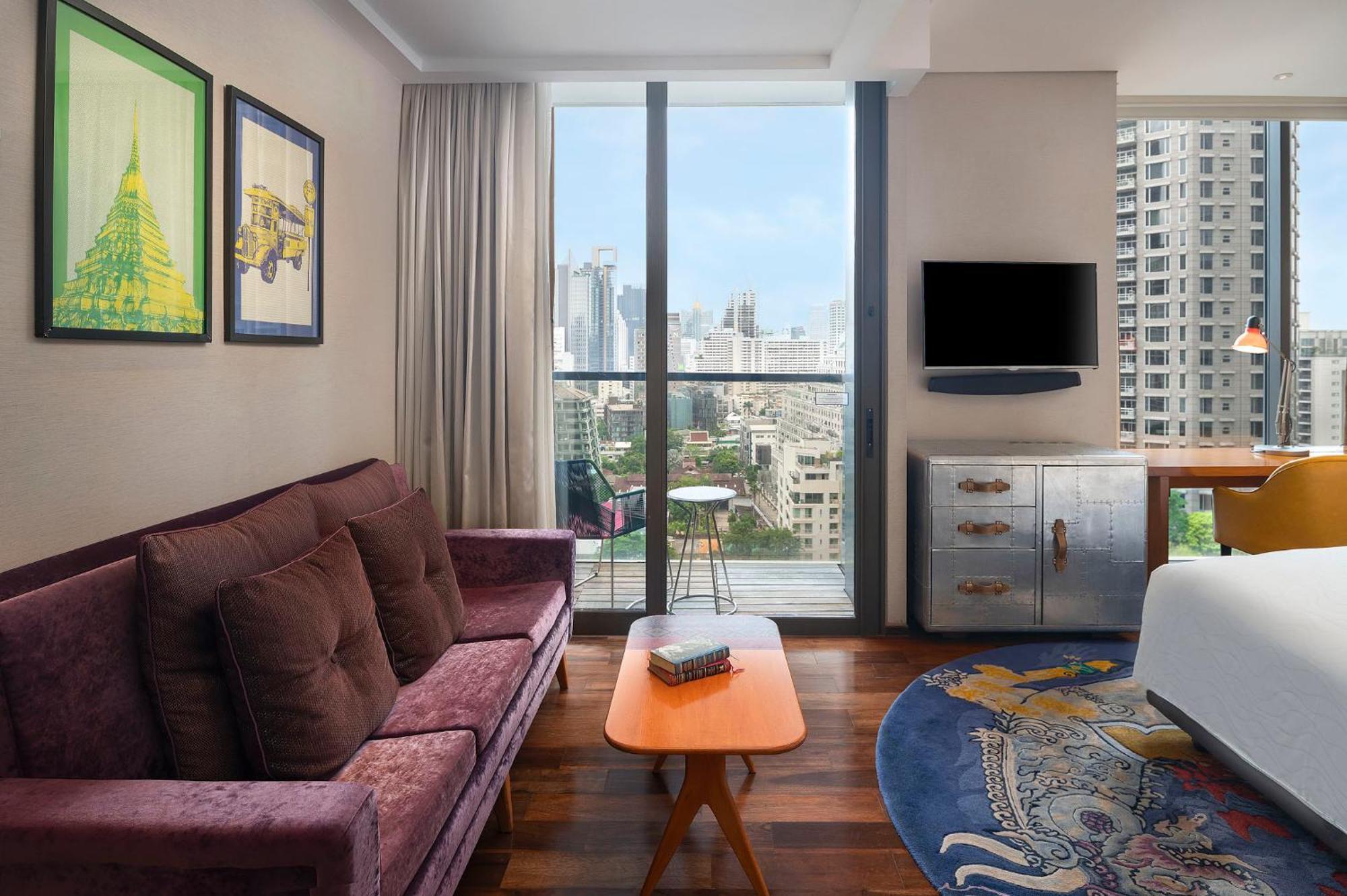 Hotel Indigo Bangkok Wireless Road By Ihg Exterior foto A suite at the hotel