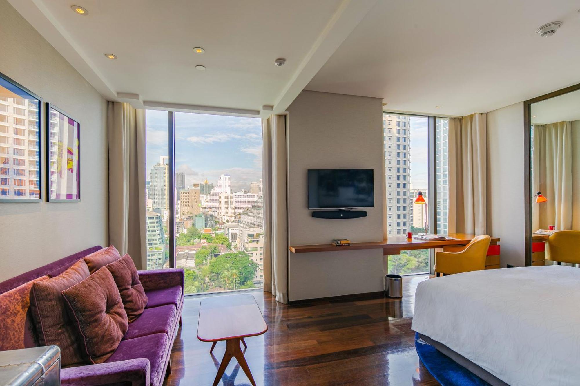 Hotel Indigo Bangkok Wireless Road By Ihg Exterior foto A suite at the hotel